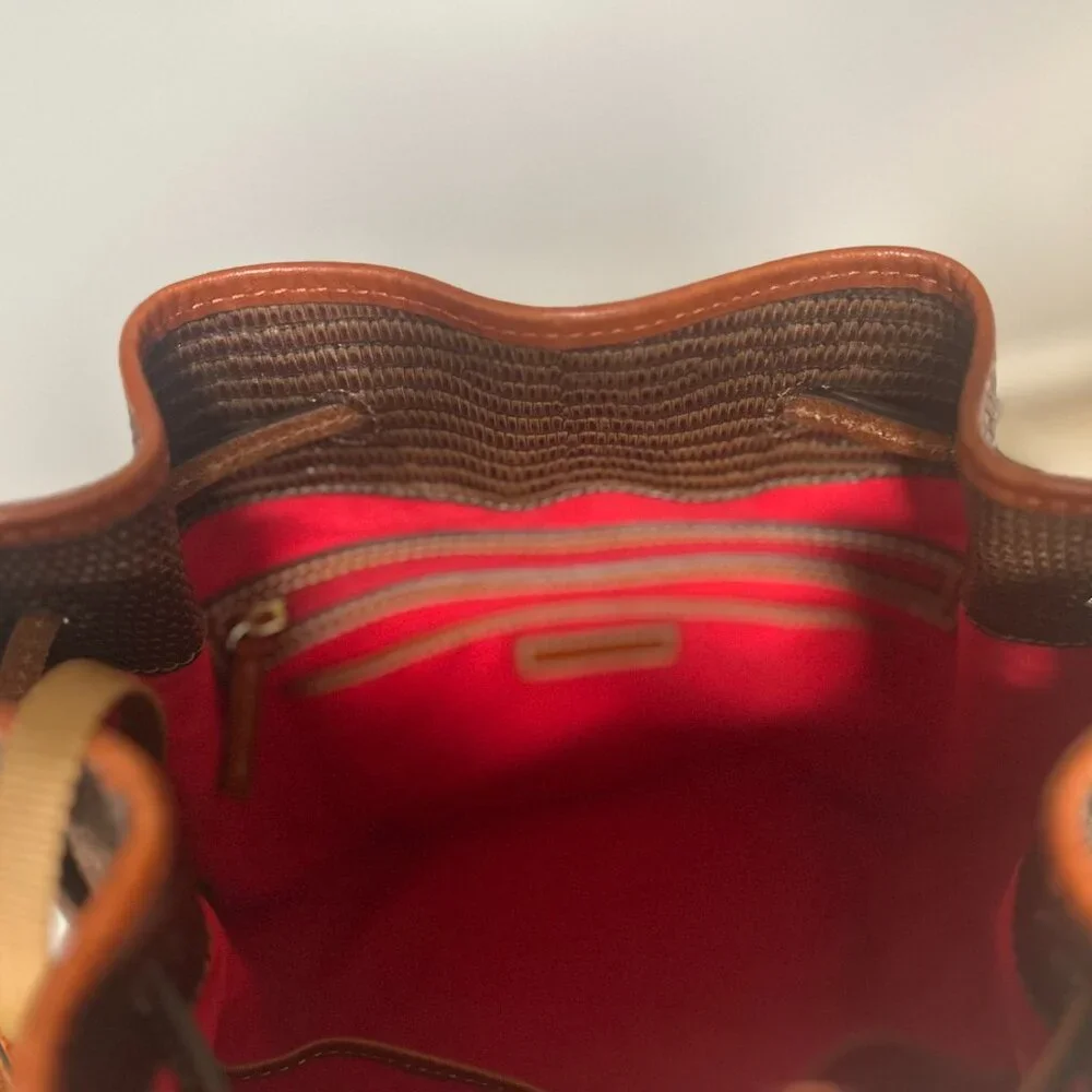 Embossed Lizard Drawstring - Picture 13 of 15